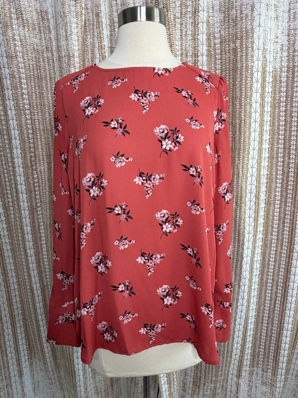 LOFT Floral Blouse Size Small Rust Coral Long Sleeve Keyhole Back Work Top